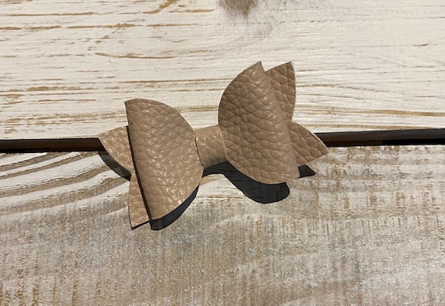 Nude Leatherette Small Bow-